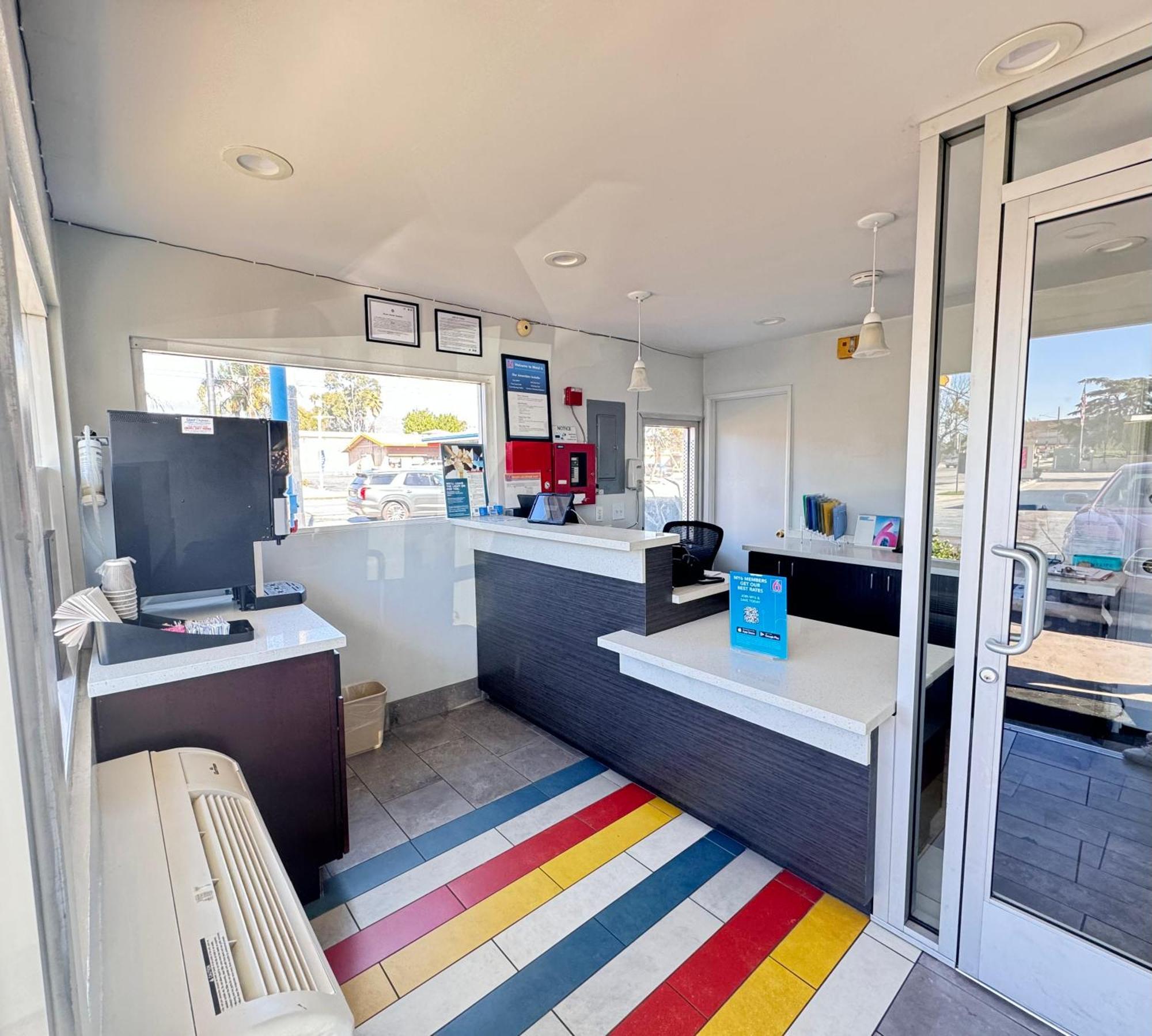 Motel 6 Ontario Airport 외부 사진