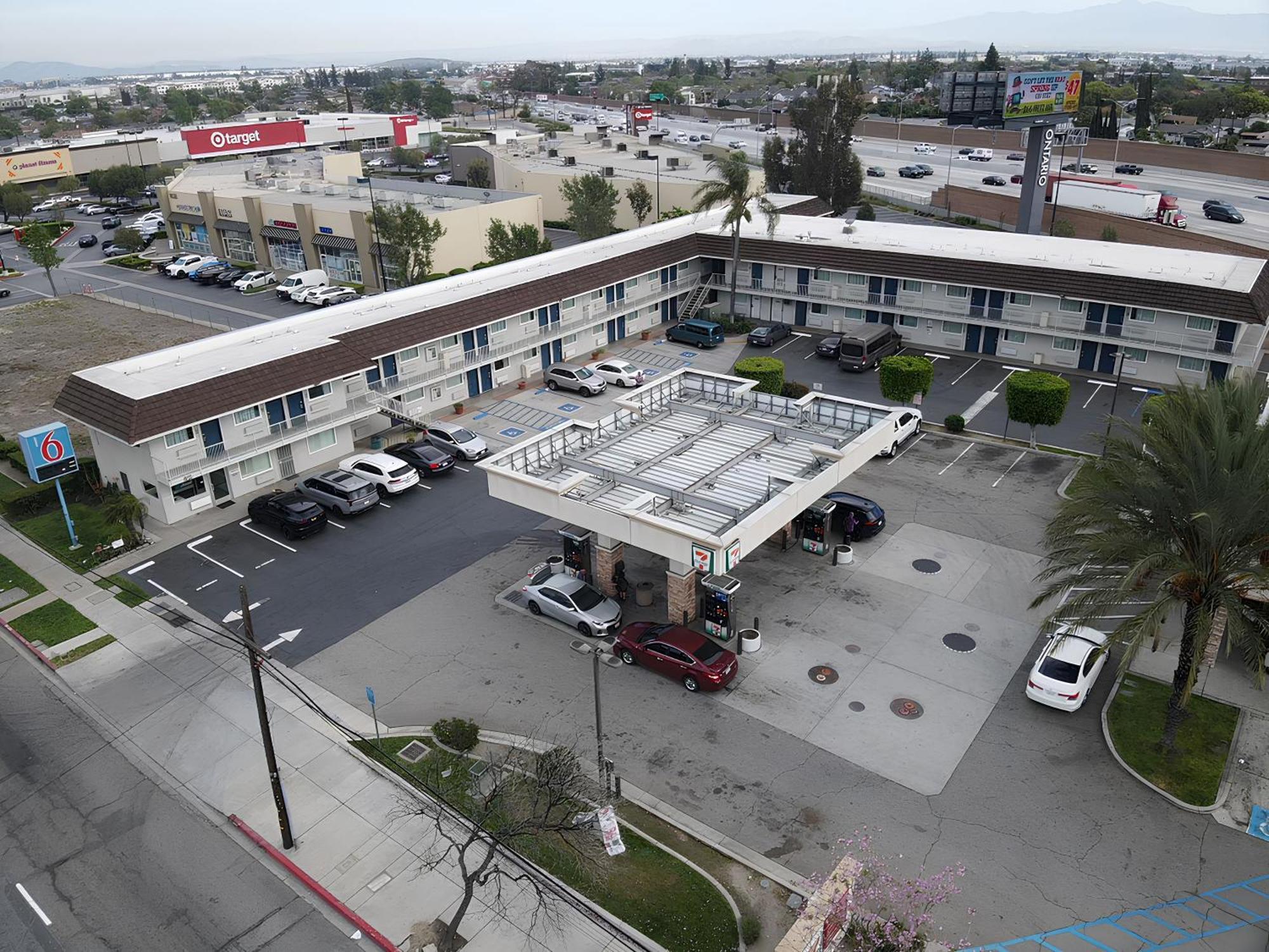 Motel 6 Ontario Airport 외부 사진