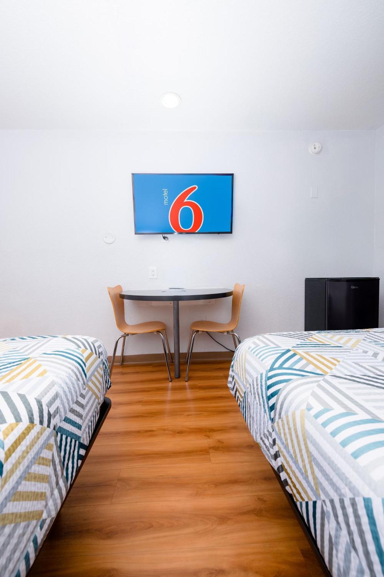 Motel 6 Ontario Airport 외부 사진
