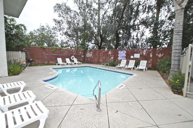 Motel 6 Ontario Airport 외부 사진
