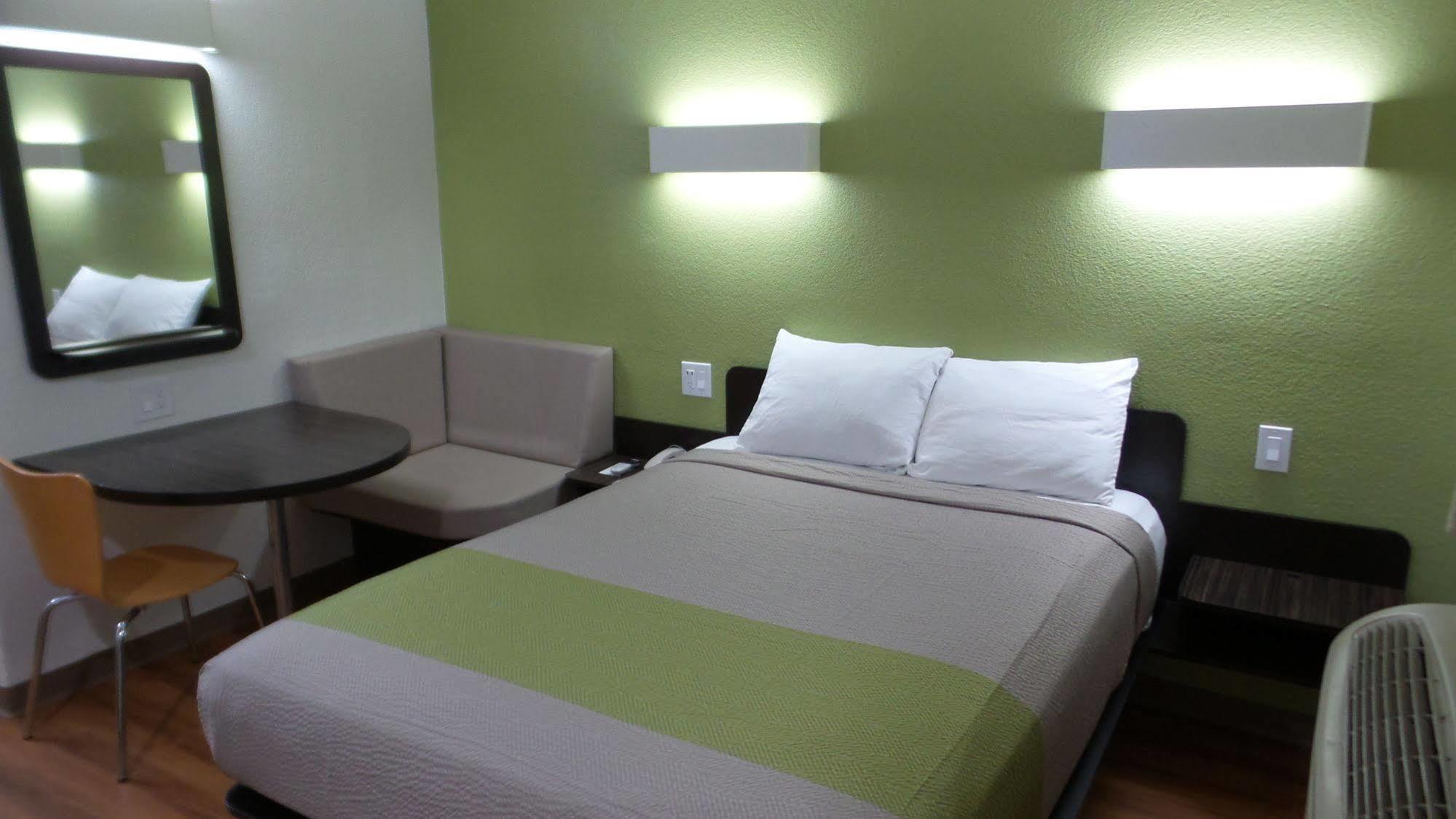 Motel 6 Ontario Airport 외부 사진