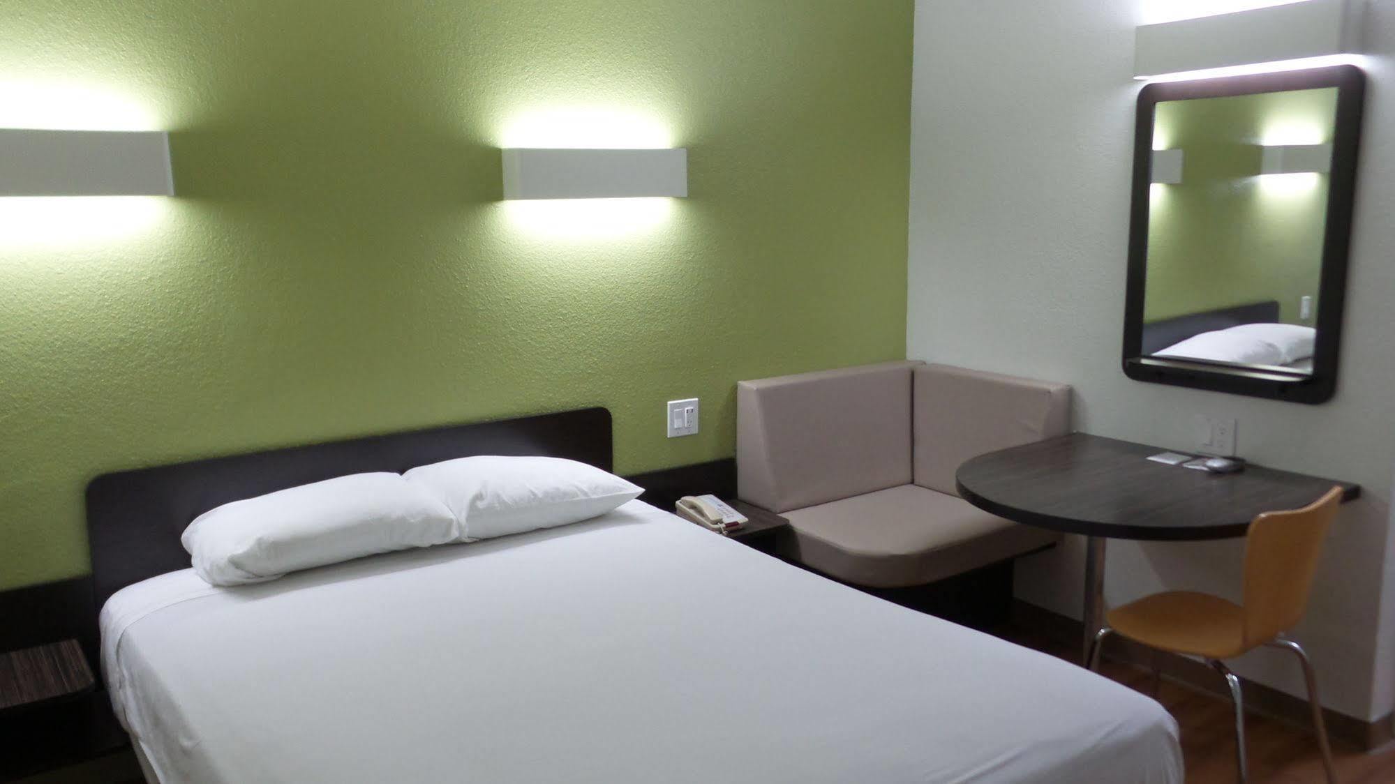 Motel 6 Ontario Airport 외부 사진