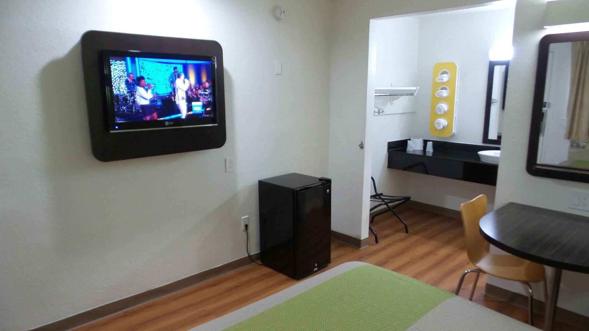 Motel 6 Ontario Airport 외부 사진