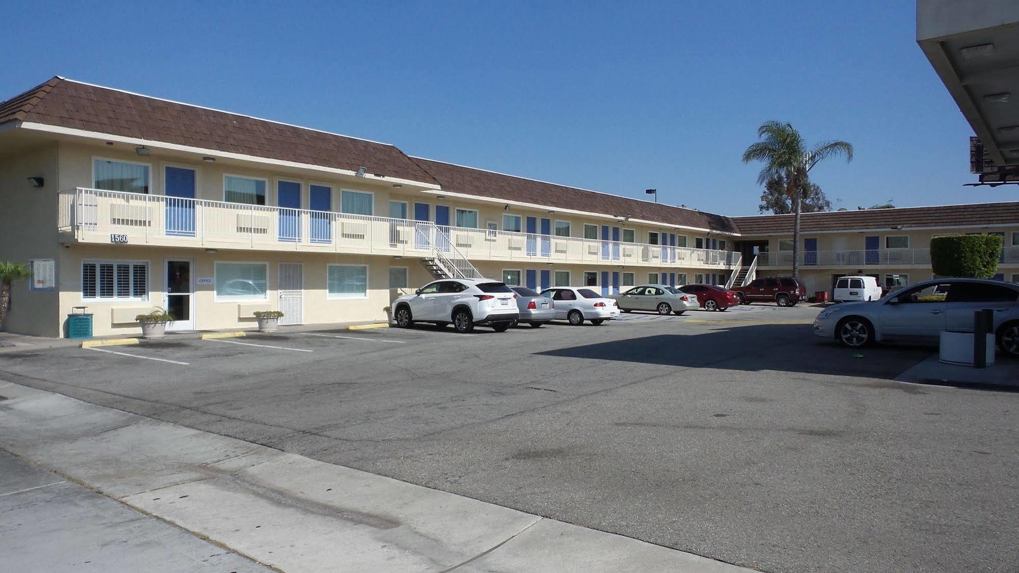 Motel 6 Ontario Airport 외부 사진